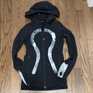 Lululemon Black and Gray Performance Sweater